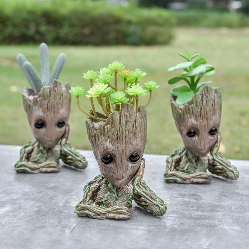 Maceta de bebé Groot para deco - Home Office Romance Manga reseña y precio