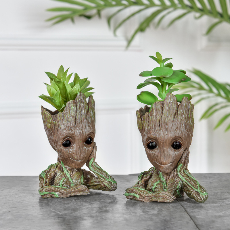 Maceta de bebé Groot para deco - Home Office Romance Manga reseña y precio