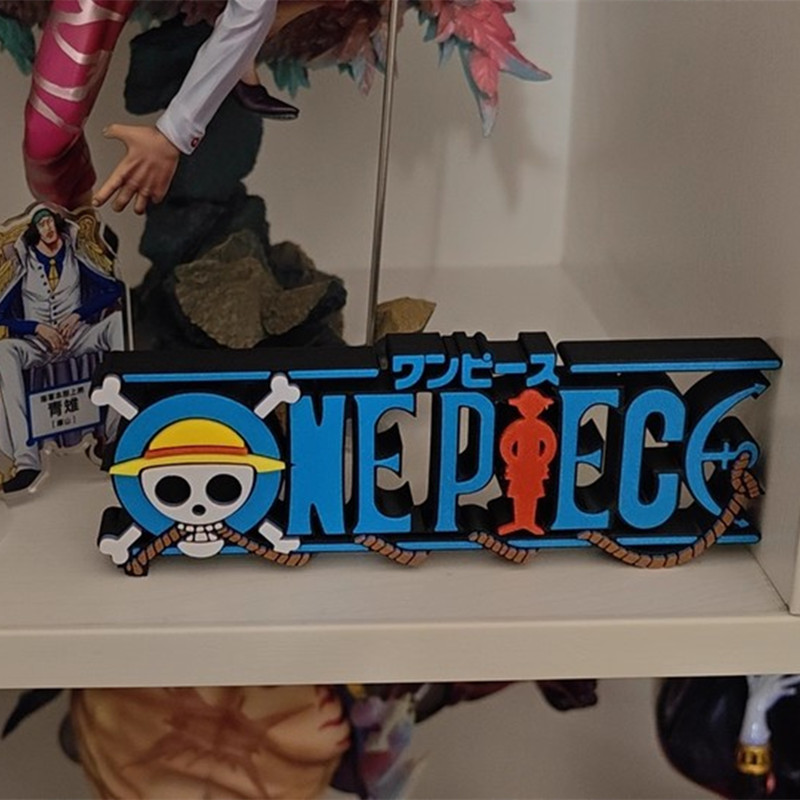 Figura con Logotipo de One Pie - Home Office Romance Manga reseña y precio